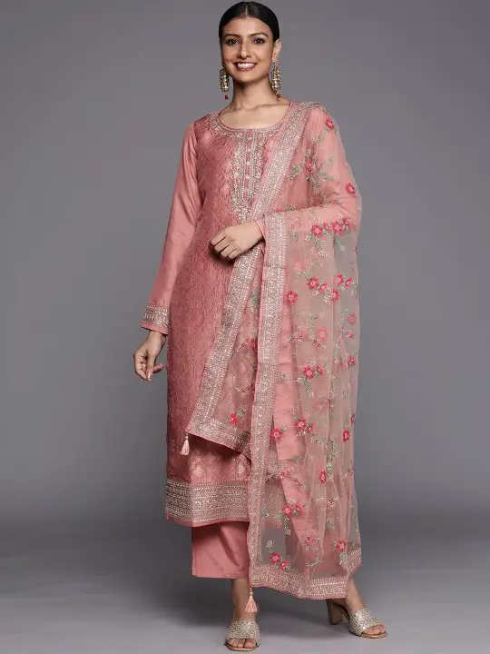 a930a587-9ace-4bcd-8e16-a0a87df893cf1662124829316-Libas-Women-Kurta-Sets-2411662124828555-5.webp