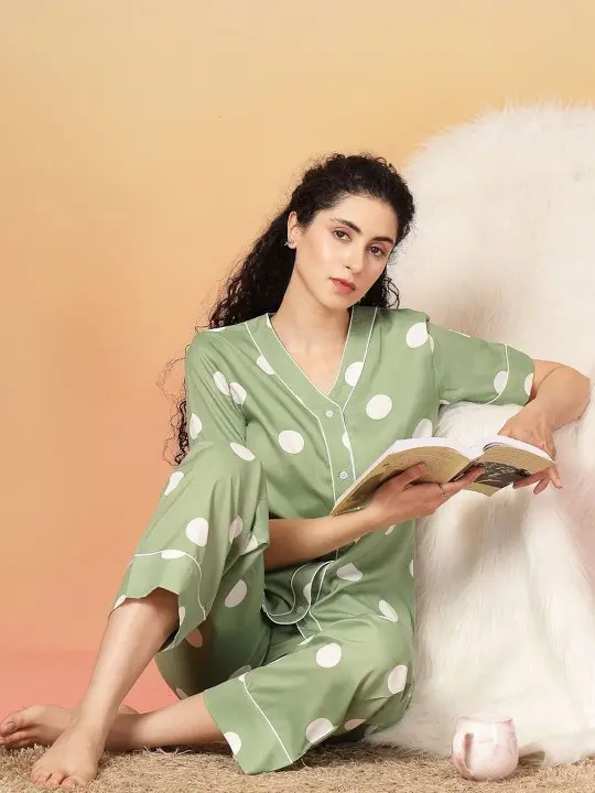 2c9fb609-62dc-446b-be55-0a1618478ba01748679205074-Unifringe-Women-Polka-Dots-Printed-Shirt--Pyjamas-Night-suit-7.webp