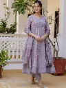 b3bc10f7-5ccf-4c42-9d4a-a61a238288dd1717658928933FloralPrintedPanelledPureCottonAnarkaliKurtaWithTrousersDupa3.webp