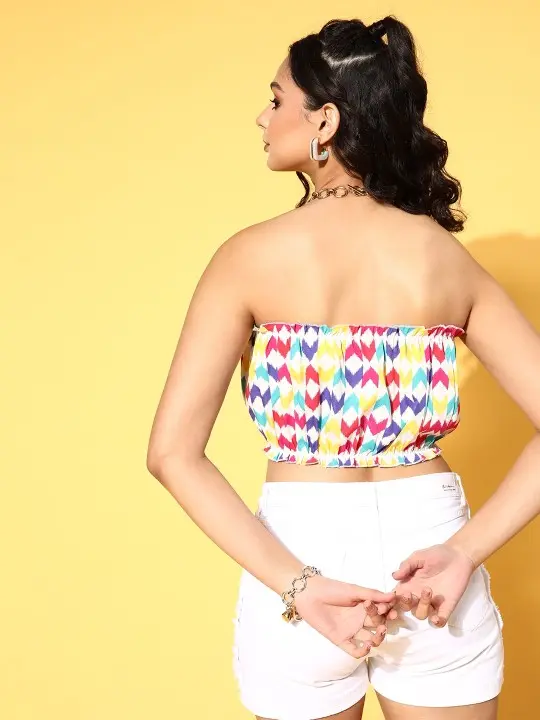 92941e34-a53f-42f6-83e4-985b4647e1371694163496513-Berrylush-Multicoloured-Geometric-Print-Crop-Tube-Top-542169-4.webp