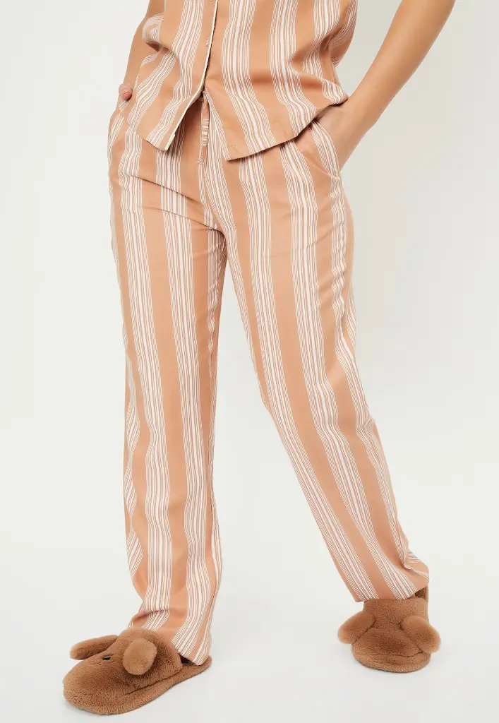 1000014773100-Yellow-CAMEL-1000014773100_06-2100.webp
