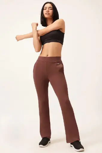 Comfort Fit High-Rise Flared Yoga Pants in Brown with Side Pockets