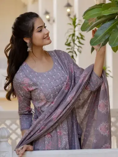 Women Floral Yoke Design Panelled Aari Work Pure Cotton Kurta with Trousers & With Dupatta