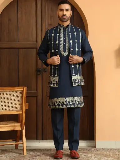 Men Ethnic Motifs Embroidered Regular Kurta with Trousers